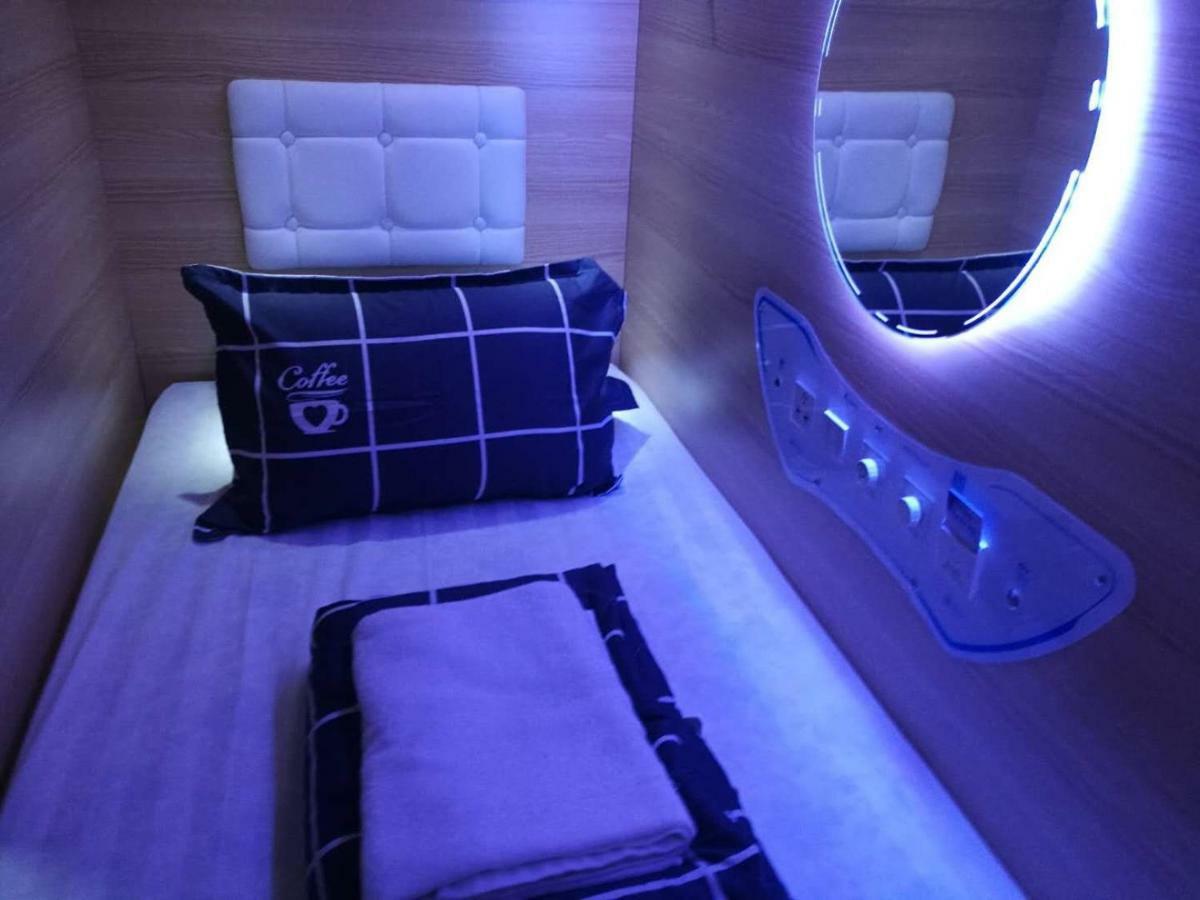Хостел Capsulepod@Aljunied Сінгапур Екстер'єр фото
