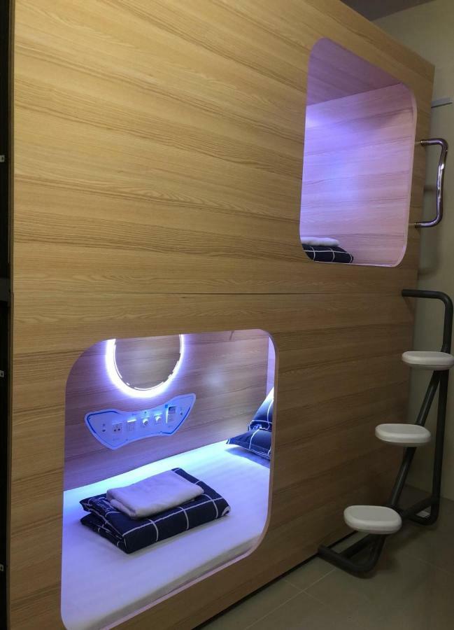 Хостел Capsulepod@Aljunied Сінгапур Екстер'єр фото